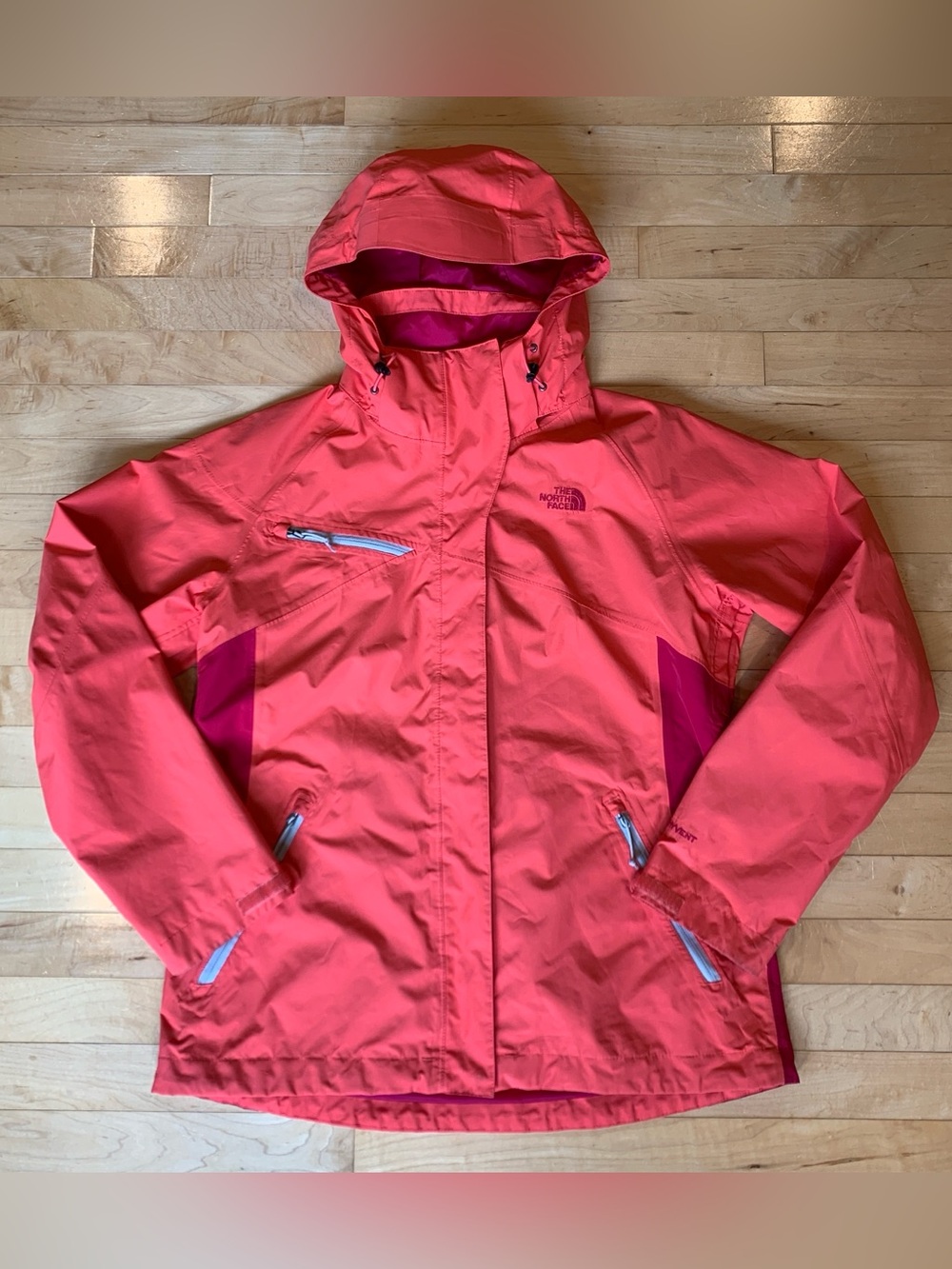 The North Face Women’s HyVent Hooded Jacket – Size Large – Coral/Pink – Clean